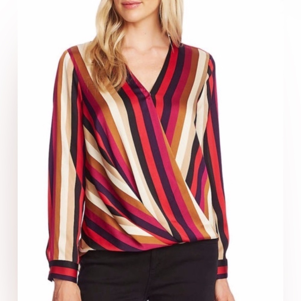 ๐บVINCE CAMUTO STRIPED V NECK WRAP LIKE FRONT BLOUSE